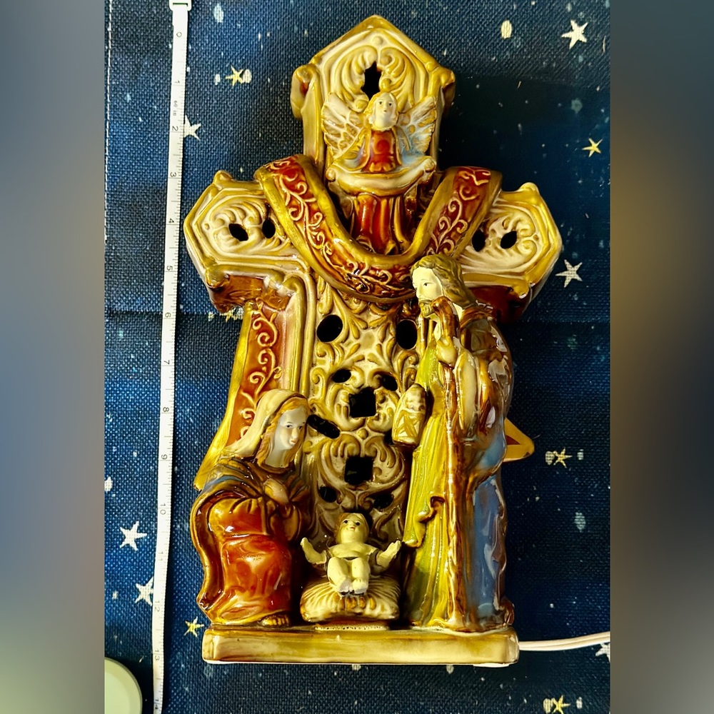 Manger Scene Ceramic Christmas Light with Cross